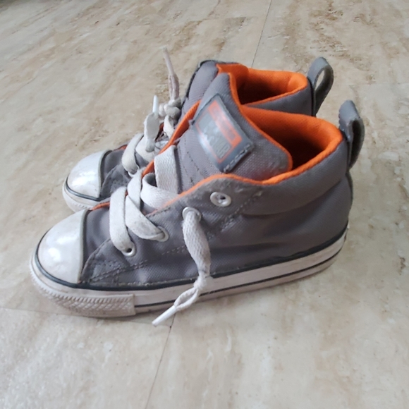 grey converse boys